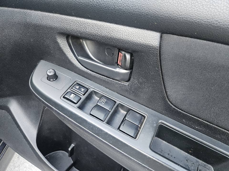 2013 Subaru xv 11.jpg